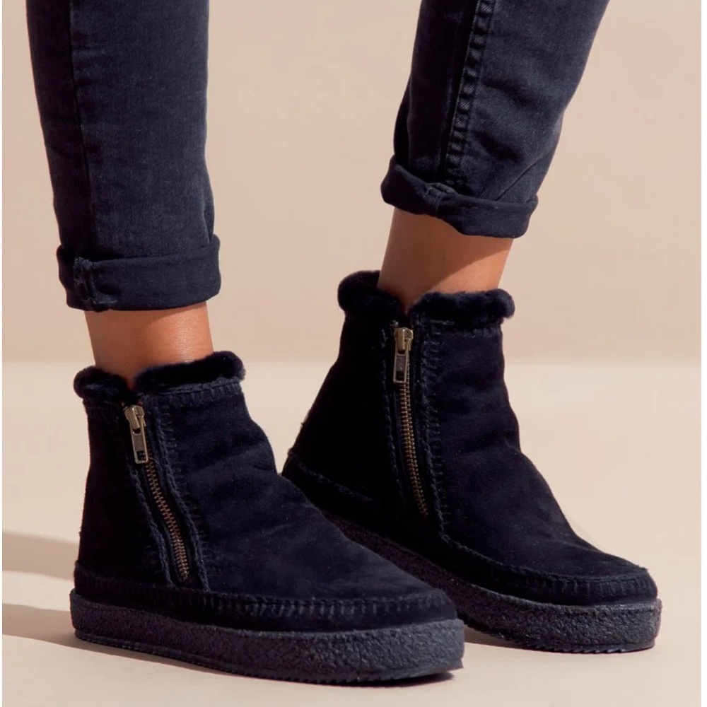 Anthropologie Brand New Laidback London Setsu Shearling Black winter boot🌈 - Picture 2 of 12